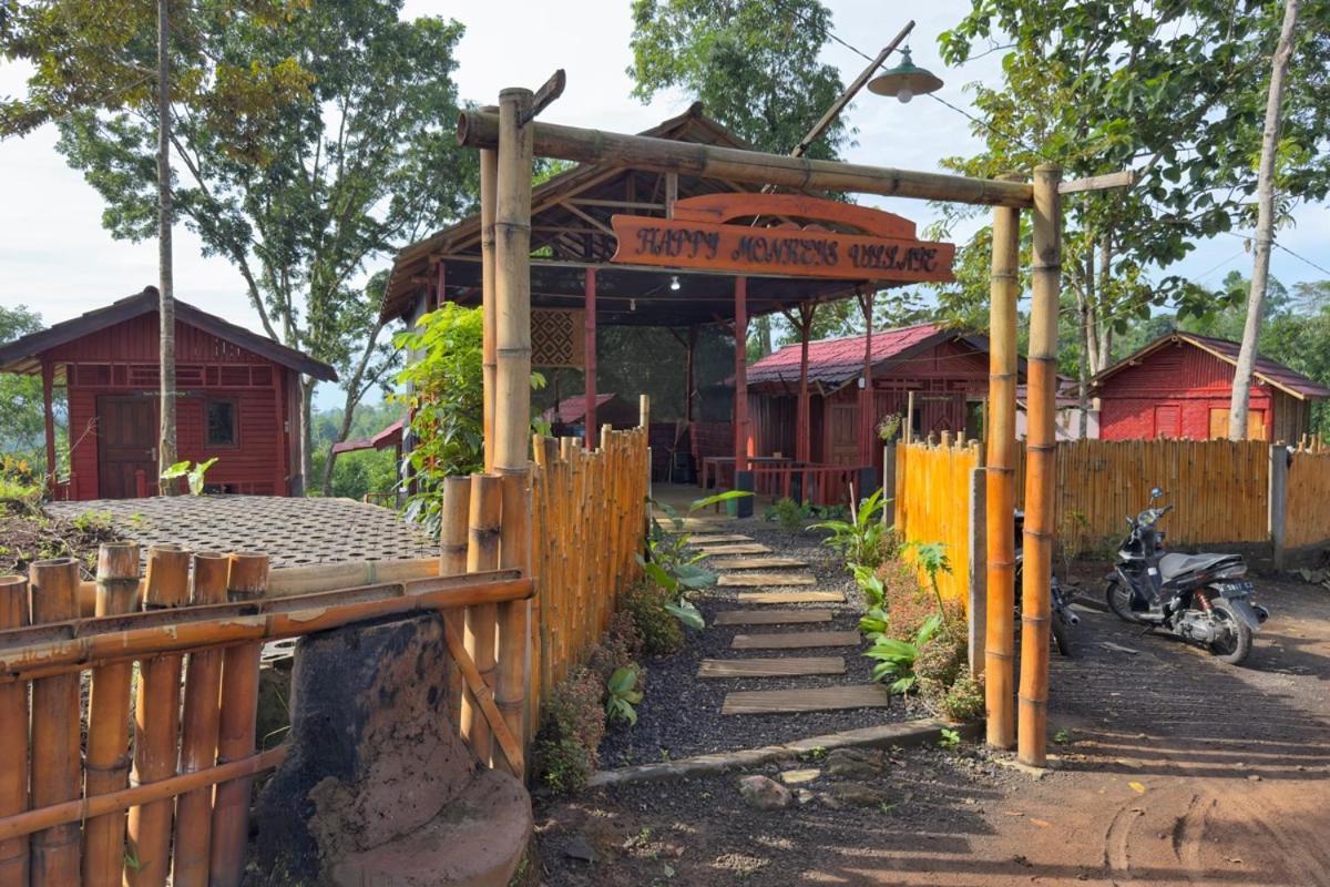 Happy Monkeys Village Sidomukti Экстерьер фото